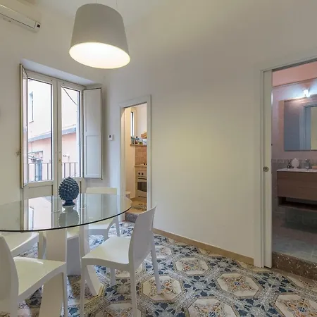 Elegant In Apartment *