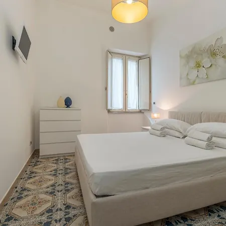 Apartment Elegant In